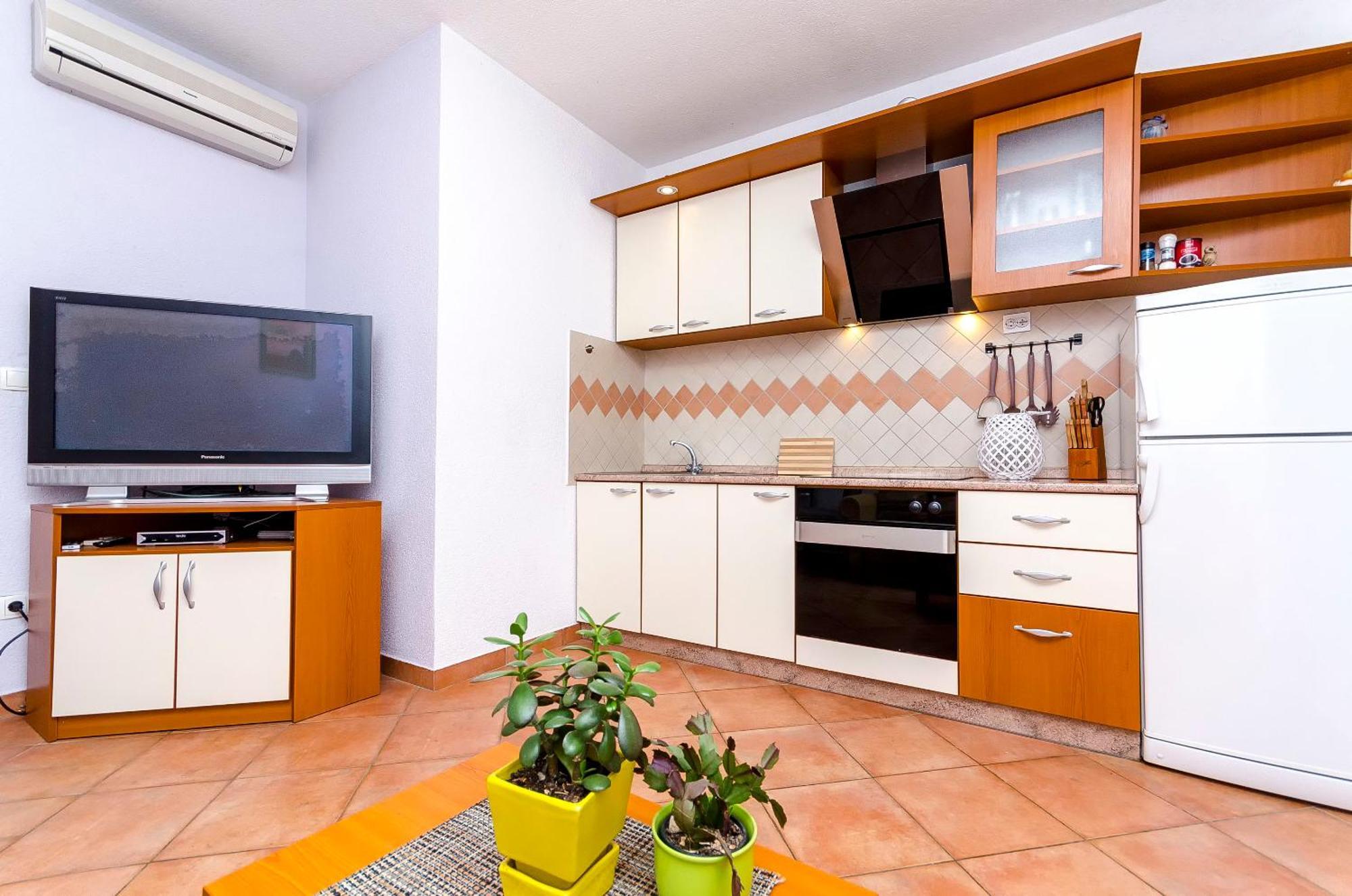 Apartment Piveta Трогір Екстер'єр фото
